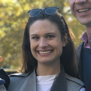 Meet your Posher, Lauren